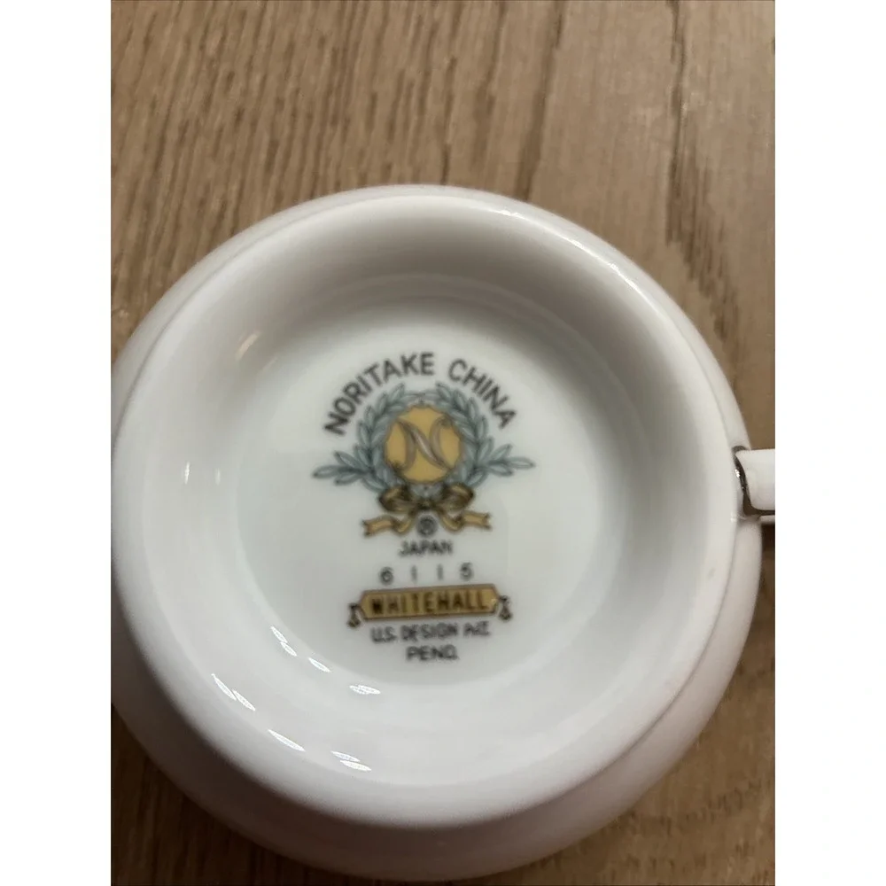 Noritake set cups
